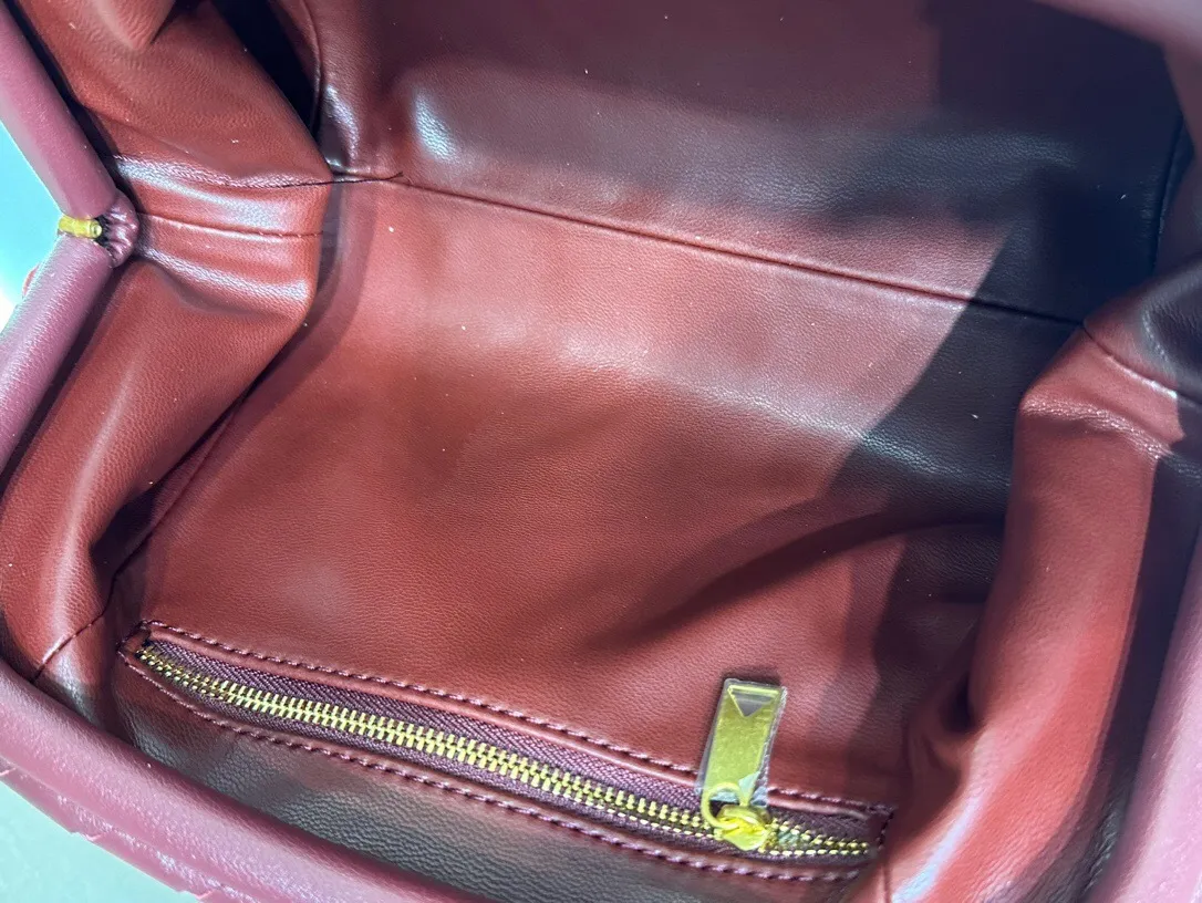 All Categories Official Website "Brand Women's Bags" Women's Bags 💙 BV 2025 Official Website New BV Crossbody Bag